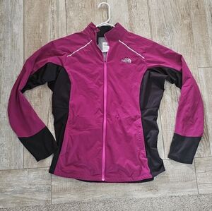 The North Face Women's Magenta Softshell Jacket